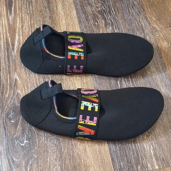 Women's Black Water Shoes with Multicolor Strap - Picture 5 of 5